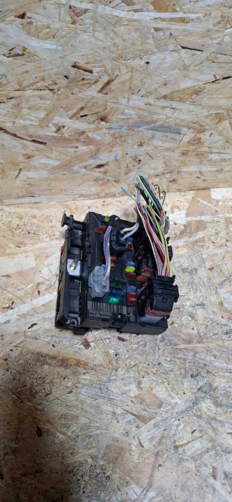 MODULE CONFORT CITROEN PEUGEOT BSM L06 9659742080