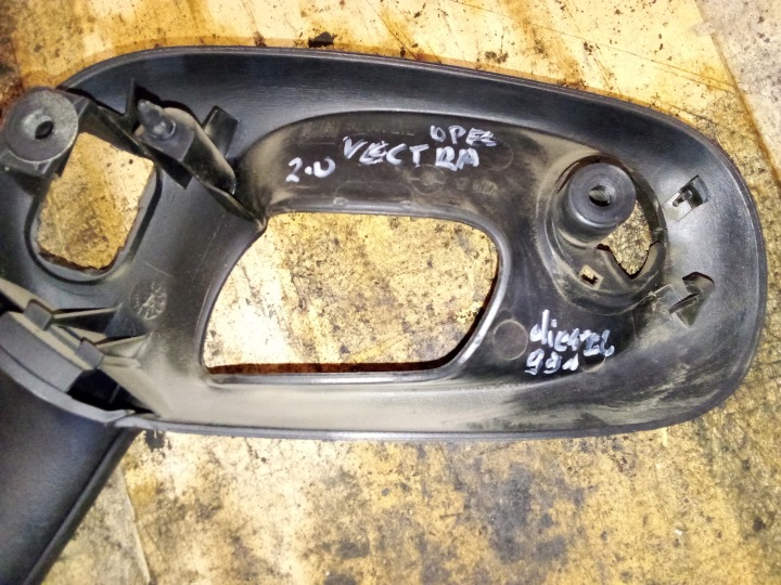 90503252 PROTECTION MANIVELLE PORTES DROIT ARRIÈRE VECTRA B