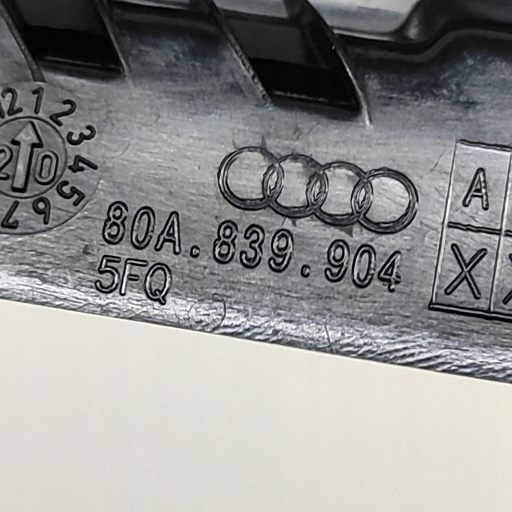 AUDI Q5 SQ5 2020 DROITE CÔTÉ MOULURE JOINT D'ÉTANCHÉITÉ VITRES PORTES ARRIÈRE