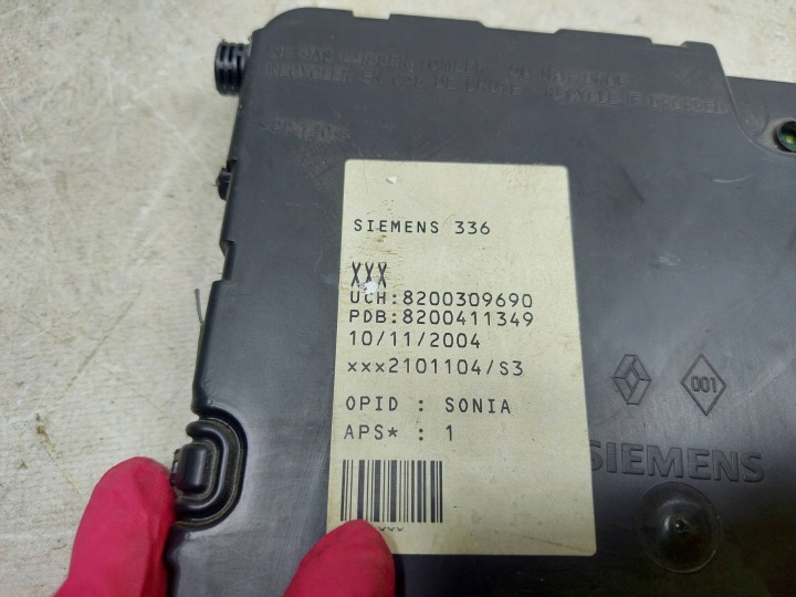 BOÎTE FUSIBLES 8200309690 RENAULT MEGANE II