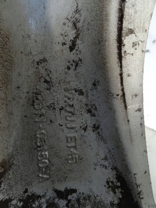 TOYOTA T25 KOLO RÉSERVE 17X7JJ ET45 MICHELIN 215/45 ZR17 91W 4291105150