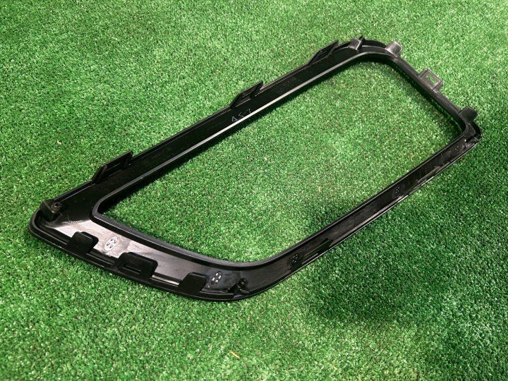 HYUNDAI KONA GRILLE CHÂSSIS HALOGÈNE GAUCHE AVANT AVANT 86563-J9000