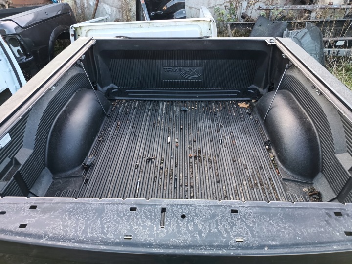 CAISSE DODGE RAM 4 GEN CREW CAB COURTE 5.7FT