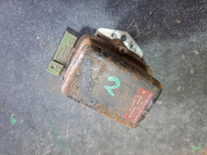 RÉGULATEUR TENSION FIAT 125 POLONEZ ORIGINAL PRL