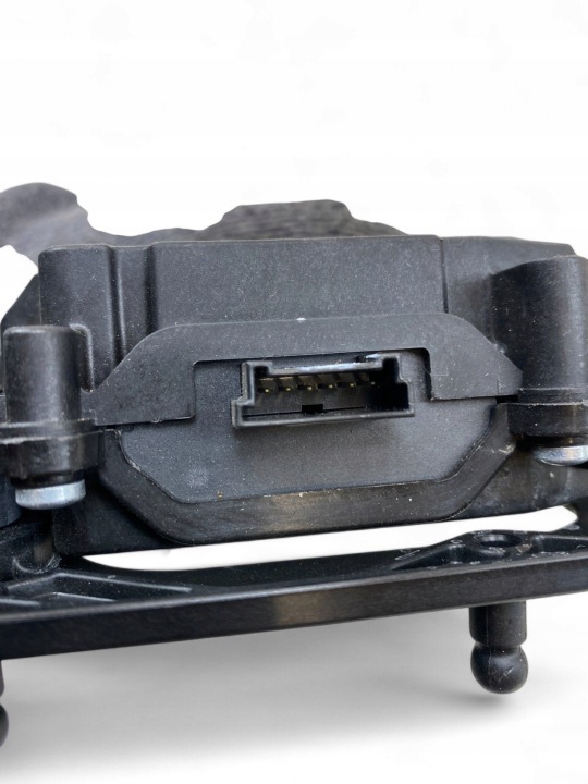 BMW 7 G11 G12 SERVOMOTEUR ÉLECTRIQUE COUVERCLES DE COFFRE UA735709709