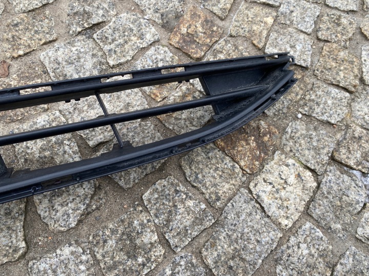 OPEL CORSA E GRILLE CENTRALE PARE-CHOCS AVANT 13432002 ORIGINAL