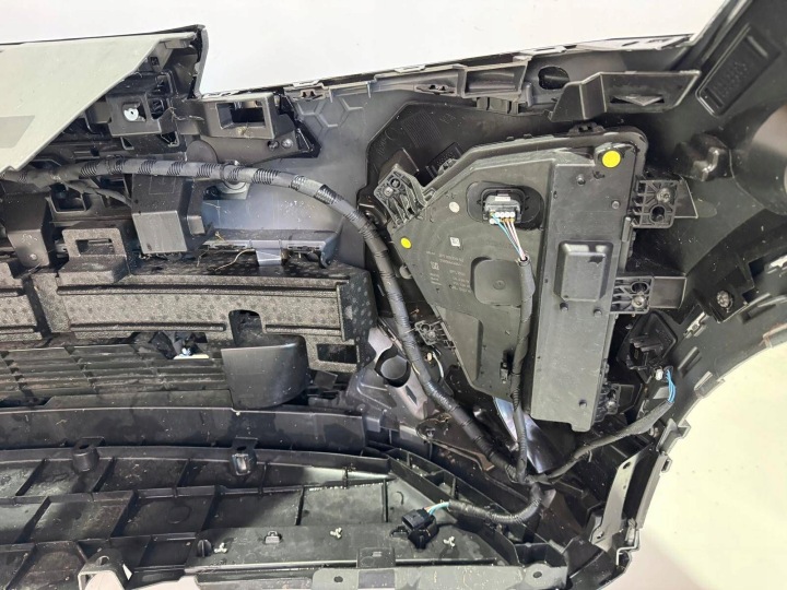 RENAULT SCENIC V E TECH PARE-CHOCS AVANT AVANT 6XPDC RADAR C035