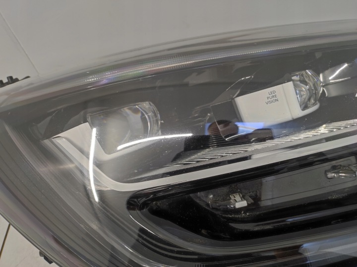PROJECTEUR COMPLET LED DROIT AVANT RENAULT MEGANE IV 4