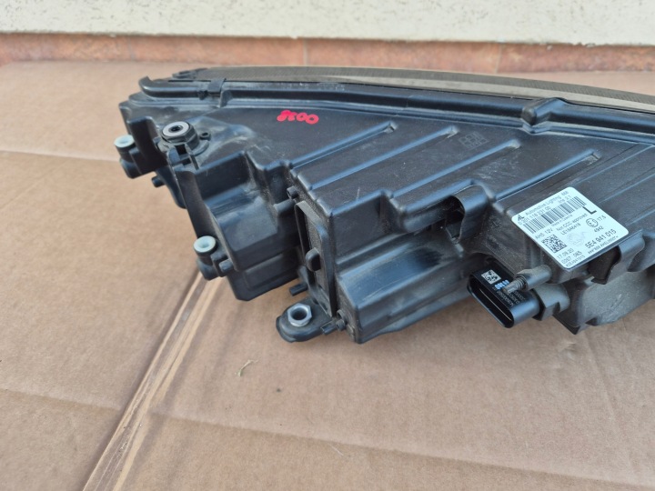 PHARE AVANT GAUCHE SKODA OCTAVIA IV COMPLET LED ORIGINAL