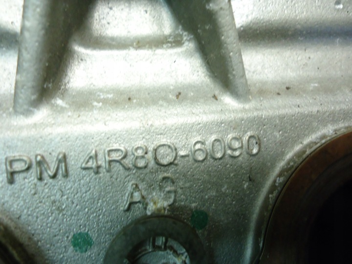 JAGUAR LAND ROVER 2.7 D V6 CULASSE DROITE 4R8Q-6090-AG