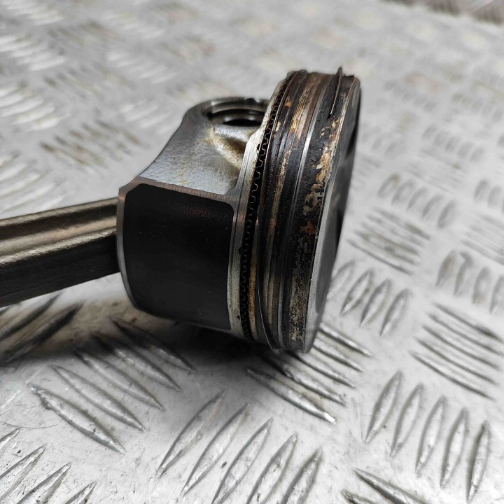 PISTON VW GOLF VII (5G1, BQ1, BE1, BE2) 06K107065AG 11772788 2.0L 228KW 2018