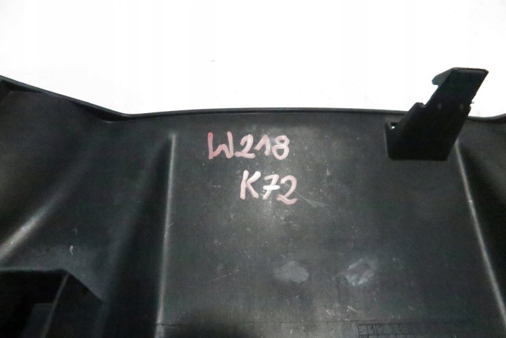PROTECTION PANNEAU AVANT ADMISSION CONDUIT D'AIR MERCEDES ESSENCE W218 A2185000755