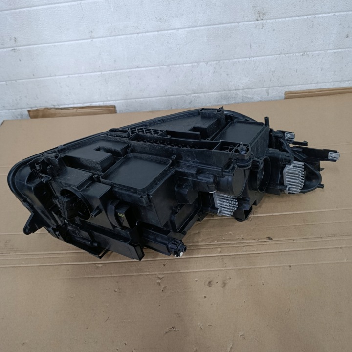PHARE GAUCHE AVANT VW TIGUAN II LIFT COMPLET LED 5NB941081C