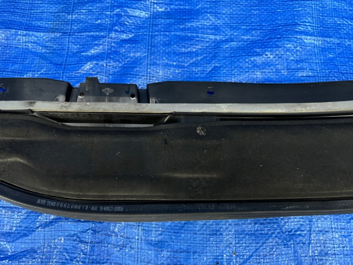 DOUBLURE DE PASSAGE DE ROUE INFÉRIEUR DS3 CROSSBACK 9820793980