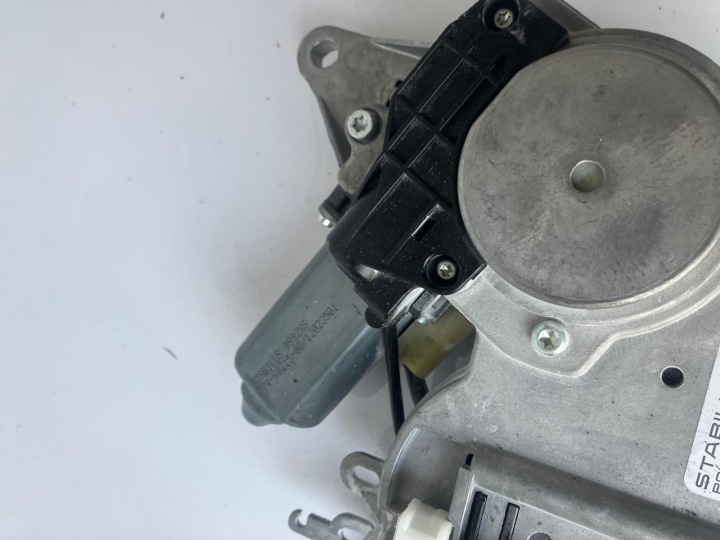 MÉCANISME COUVERCLES DE COFFRE COUVERCLES DE COFFRE PEUGEOT 508 I SW 9677615380