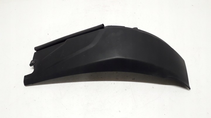 RENAULT RANGE T GAMA ANGLE DOUBLURE DE PASSAGE DE ROUE 84507758