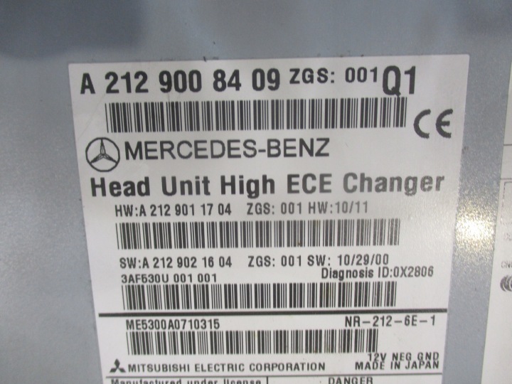 RADIO CD AUTORADIO NAVIGATION GPS MERCEDES W207 A2129008409