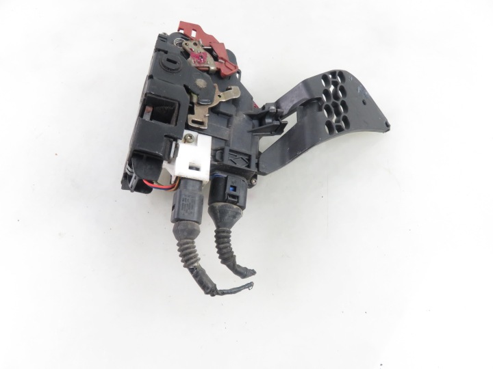 SERRURE GAUCHE ARRIÈRE VW TOUAREG I 7L0839015B
