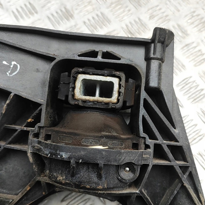 COUSSIN MOTEUR DROITE PEUGEOT 508 SW II 9820297580 33914929 1.5L 96KW 2019