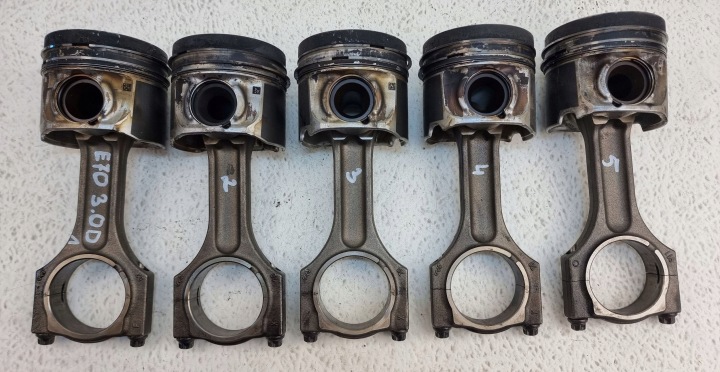 BMW X5 E70 LIFT 10-13 3.0 DIESEL N57D PISTON AVEC BIELLE 84L110