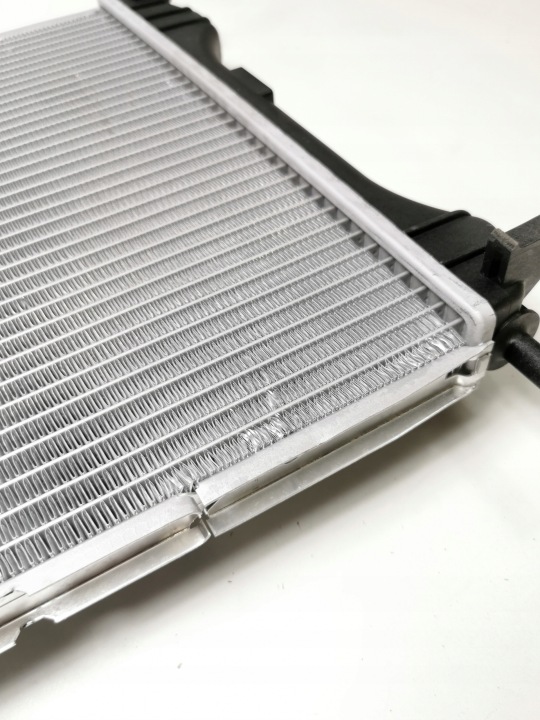 RADIATEUR FORD TRANSIT 2000-2006 OE 1113204