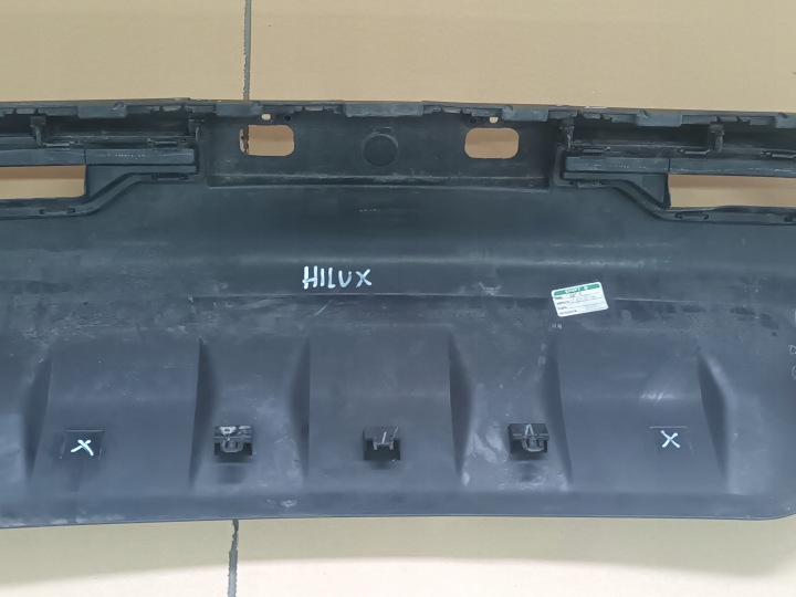 SPOILER SOUS PARE-CHOCS AVANT TOYOTA HILUX INVINCIBLE DOUBLURE LÈVRE
