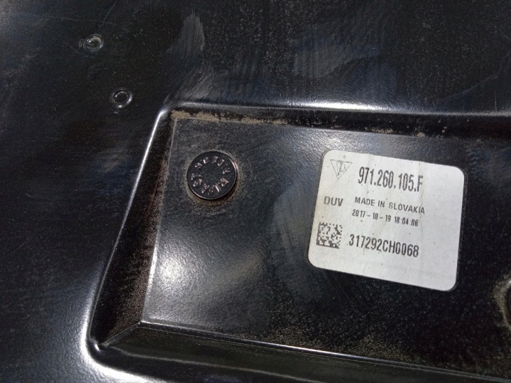 PORSCHE PANAMERA II 971 E-HYBRID SOUPAPE POMPE À EAU 971260105F