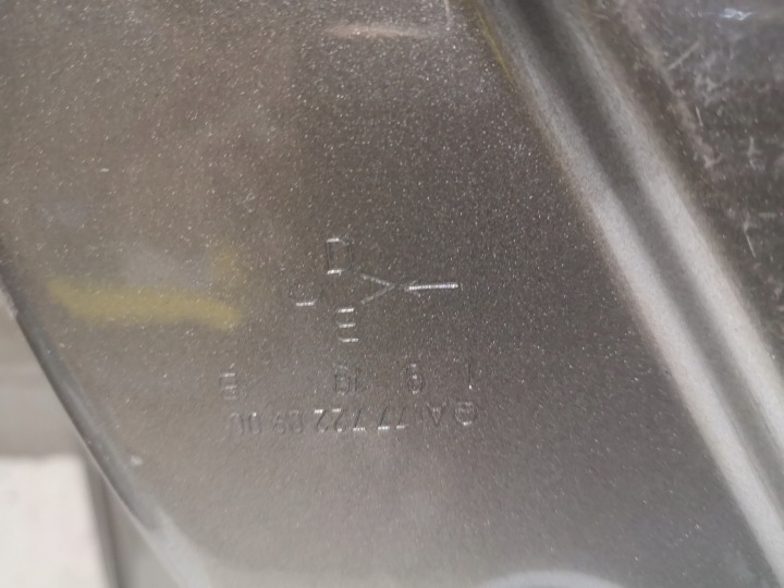 PORTES GAUCHE AVANT MERCEDES A W177