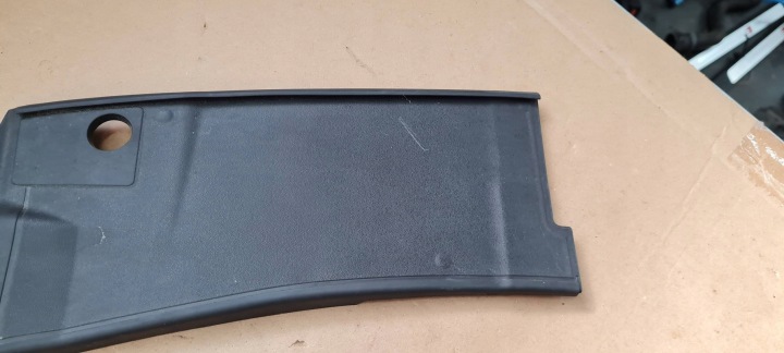 A5 8W S5 LIFT PROTECTION REVÊTEMENT PHARES GARDE-BOUE DROITE AVANT 8W6805286B