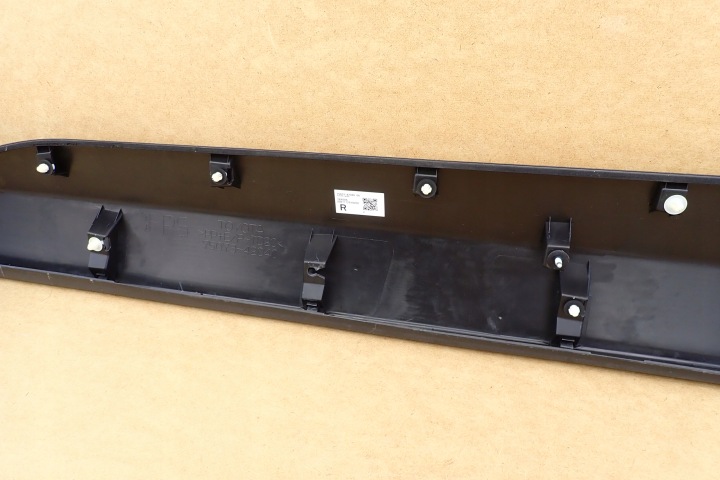 TOYOTA RAV4 V 19- MOULURE PORTES AVANT AVANT DROITE AVANT 75073-42040