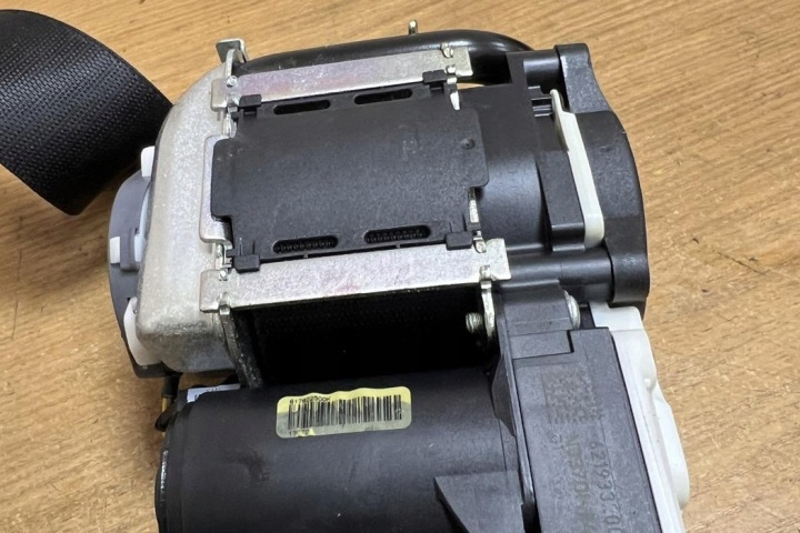 CEINTURE DE SÉCURITÉ AVANT GAUCHE MERCEDES-BENZ C (W204) 616774500 2.1L