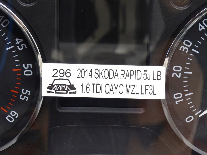 COMPTEUR COMPTEUR TABLEAU DE BORD SKODA RAPID 5J 1.6 TDI CAY CAYC 14R 5JA920940E