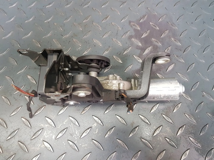 MÉCANISME PETIT MOTEUR ESSUIE-GLACES COUVERCLES DE COFFRE COUVERCLES DE COFFRE BOSCH 1 397 220 903 BMW E91