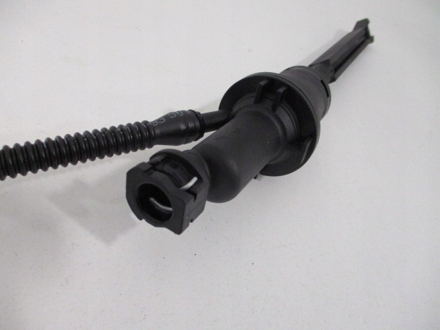 PSA 218215 POMPE ADHÉRENCE