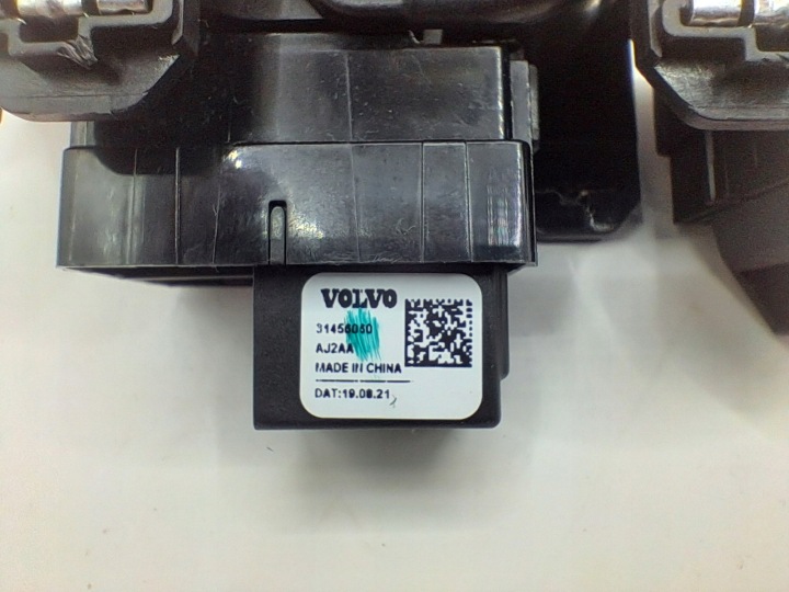 VOLVO XC40 17- PANNEAU COMMUTATEUR VITRE USA 31407996