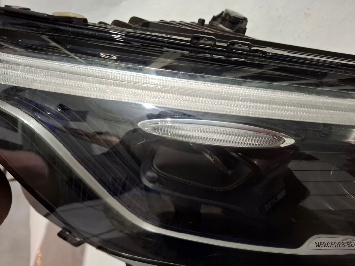 MERCEDES W254 254 GLC PHARE DIGITAL LED GAUCHE GAUCHE PROJECTEUR A2549066702