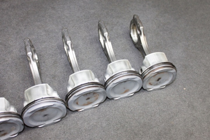 BMW X5M E70 X6M E71 5.0I S63B44A PISTON BIELLE 7598207