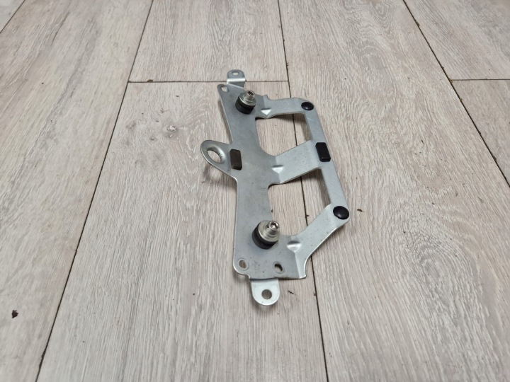 YAMAHA FZ8 CHÂSSIS STELAZYK POIGNÉE FIXATION SIÈGES FZ8N CHÂSSIS ARRIÈRE SIÈGES