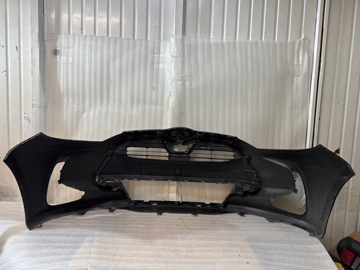 TOYOTA YARIS IV 4 20- PARE-CHOCS AVANT AVANT