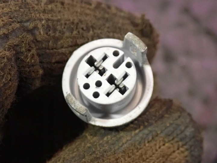VW PASSAT B5 UNIVERSEL 96-00 SERRURE CAPOTS VERROU CÂBLE 3B0823509K