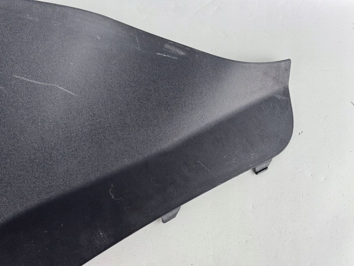 DOUBLURE DE PASSAGE DE ROUE GAUCHE CÔTÉ PORSCHE CAYENNE (92A) 7P5819175B
