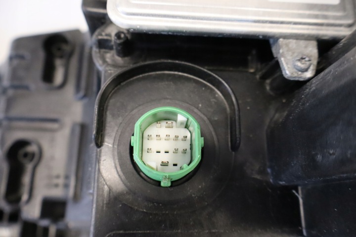 PHARE AVANT AVANT DROITE ALFA STELVIO XÉNON 50563959 2016-2020