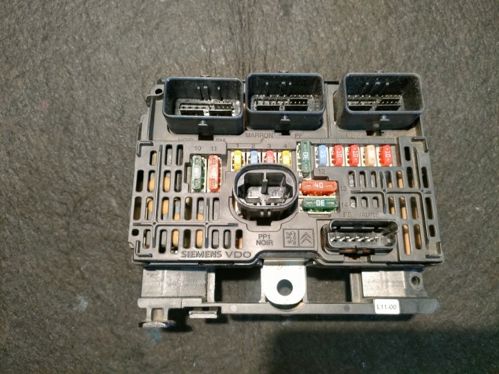 PEUGEOT CITROEN FIAT MODULE BSM -L11-00 9661682980