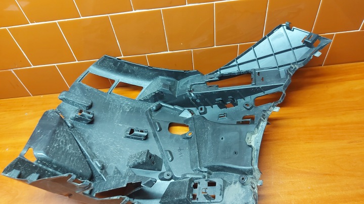 GLISSIÈRE PARE-CHOCS DROIT AVANT AVANT BMW 1 F70 24-