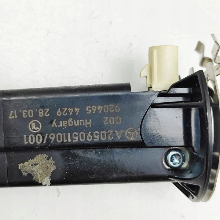 AMPLIFICATEUR D'ANTENNE MERCEDES-BENZ C (W205) A2059051106 32966167 2.0L 205KW