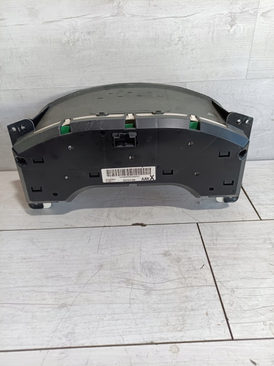 COMPTEUR COMPTEUR DE VITESSE GMC SAVANA, CHEVROLET EXPRESS 2010-2011