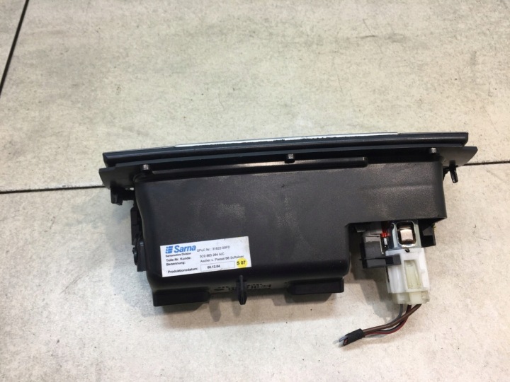 CENDRIER VW PASSAT B6 3C0863284AC