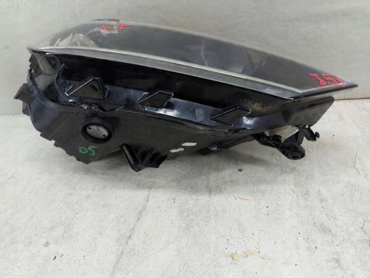 VW GOLF SPORTSVAN 7 VII 510 517 DROITE PHARE AVANT AVANT PROJECTEUR
