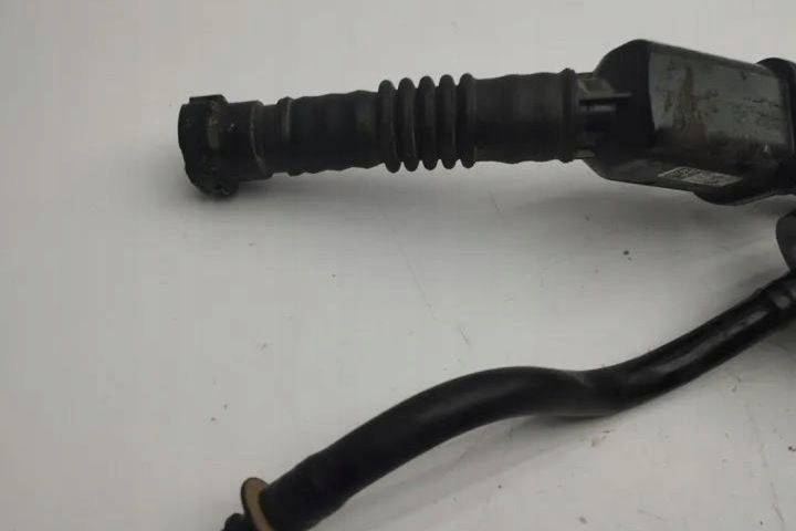 AUTRE CONDUITES DE DÉRIVATION MERCEDES-BENZ E T-MODEL (S213) A2134705201 2.0L DIESEL 143KW
