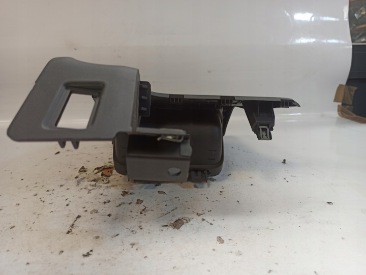 VOLVO V40 II 2 PROTECTION CONSOLES TABLEAU DE BORD SOUS DIRECTION 8632975